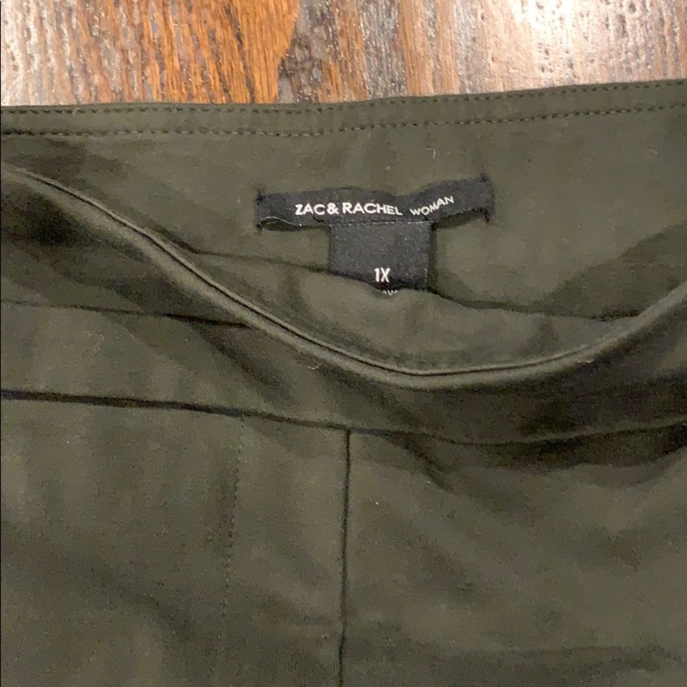 Zac & Rachel Olive green slacks size 1x